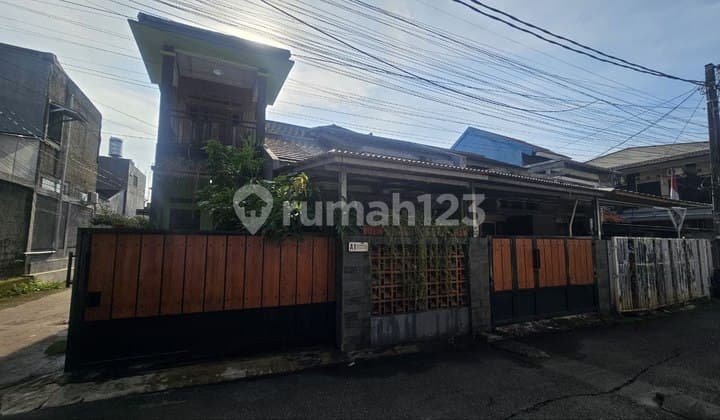 Rumah 2 Lantai Di Jatikramat Jatiasih Bekasi Selatan