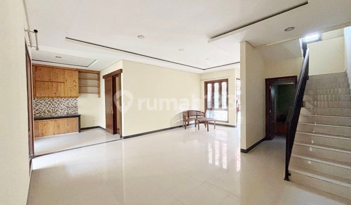 Rumah Cluster Keren Semi Furnish Colomadu, Harga Ok, Pasti Happy