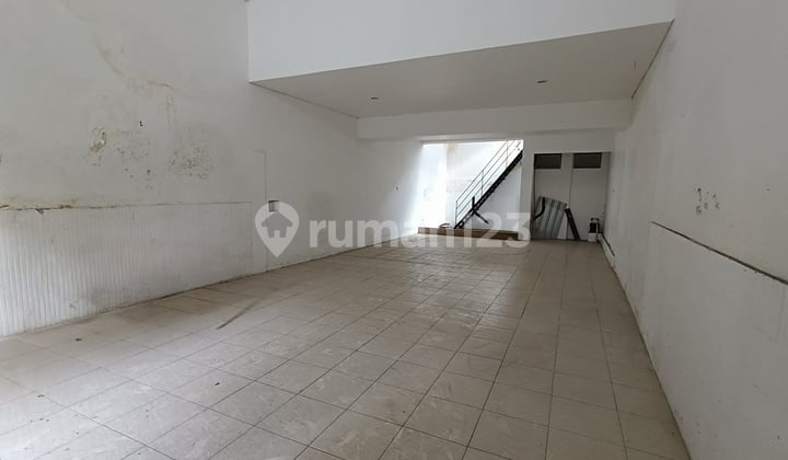 Ruang Usaha Lokasi Strategis Area Kuliner Super Ramai, Pasti Cuan