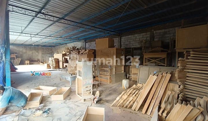 Gudang Murah Banget, Jalur Kontainer Di area Industri Grogol