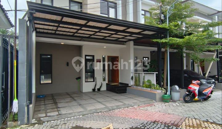 Rumah Bagus Siap Huni 2Lt Cluster 1 Gate di Gentan Pasti Nyaman