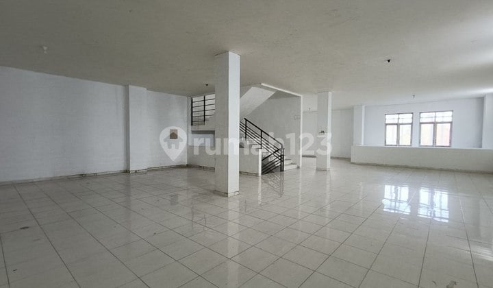 Affordable Connected Shop House, Strategic Location, Suitable for Office, Warehouse.