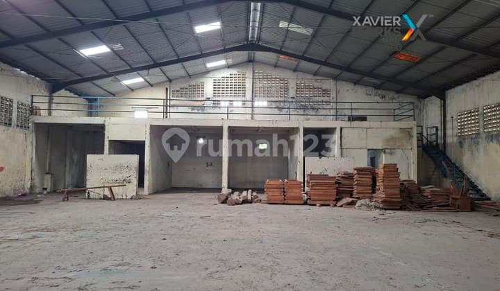Strategic Warehouse Area in Kartasura, Container Access 5 Minutes from Toll Exit
