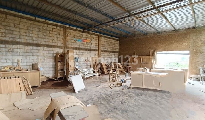 Gudang Murah Banget, Jalur Kontainer Di area Industri Grogol