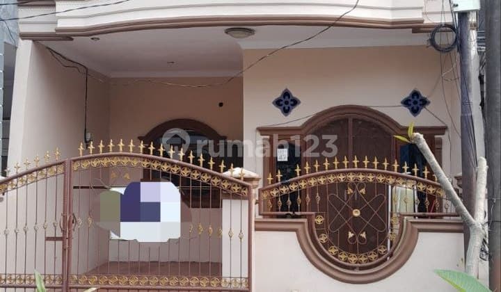 For Rent 2-Story House in Taman Harapan Baru, North Bekasi