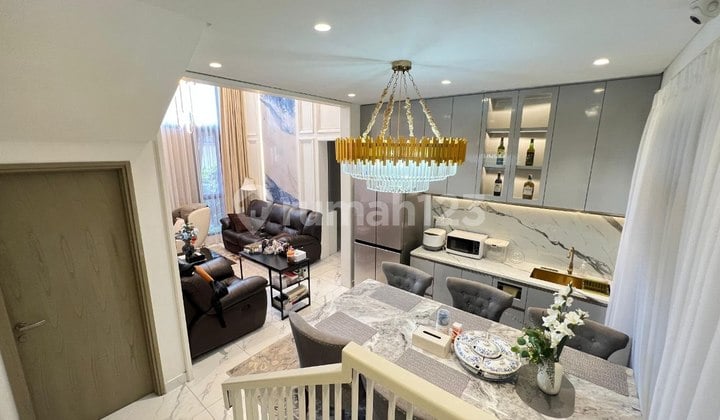 For Rent 2-Story House in Semayang Asya Cluster, Jakarta Garden City