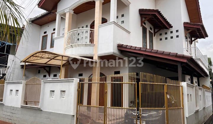 For Rent: 2-Story House in Pondok Kopi, Duren Sawit, East Jakarta