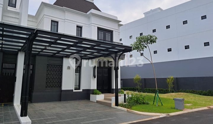 Dijual Rumah Mewah Di Sumarecon Crown Gading Di Kabupaten Bekasi