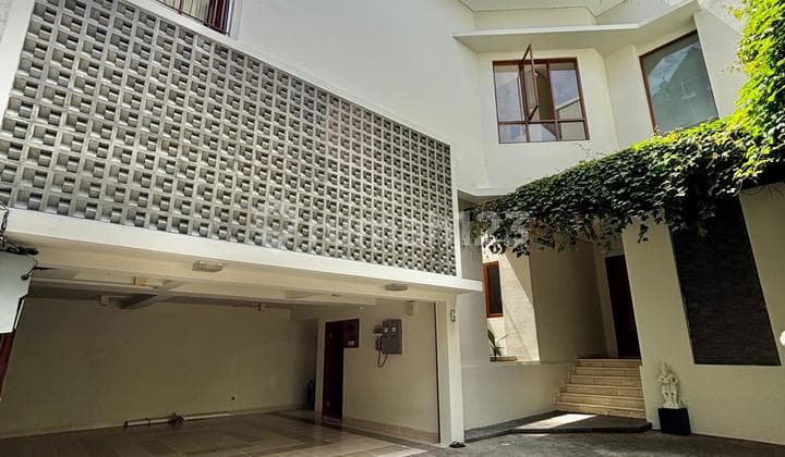 Disewakan Rumah Area Kemang Siap Huni Rumah Mewah