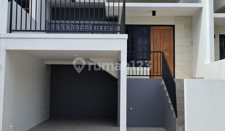 Dijual Rumah The Villa Dawung Tipe Balcony Rumah Bagus SHM di Banyumanik