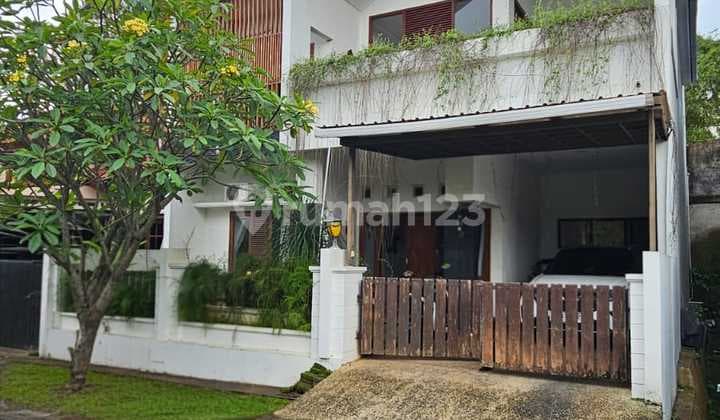 Rumah 2 Lantai Bagus Nyaman Lokasi Banyumanik Semarang