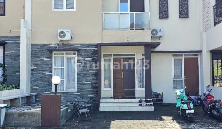 A Nice House on Elang Hill, Mangunharjo, Tembalang