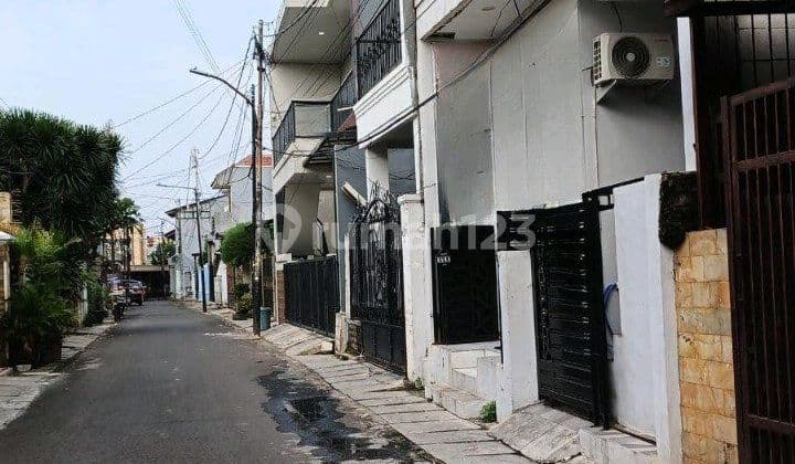 For Sale House in Rawa Belong, North Sukabumi, West Jakarta