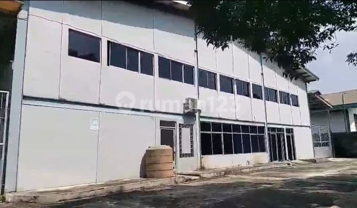 Dijual Gudang Bagus Lantai Epoxy Delta Silicon Lippo Cikarang