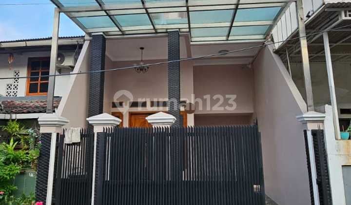 For Sale 2-Story Furnished House Ready to Live in Sumur Batu Kemayoran Central Jakarta