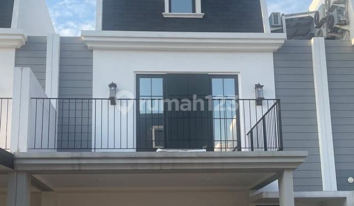 For Rent Wisteria Metro Land Mansion House, East Jakarta.