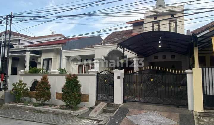 Dijual Rumah Pinggir Jalan Di Harapan Baru Regency, Bekasi.