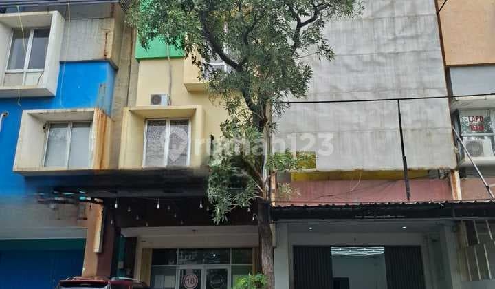 Dijual Ruko Asia Tropis Siap Pakai Di Harapan Indah Bekasi.