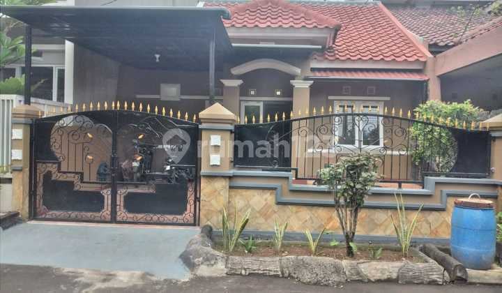 Dijual/disewakan Rumah Baru Renov Siap Huni, Di Bulevar Hijau Harapan Indah, Bekasi.