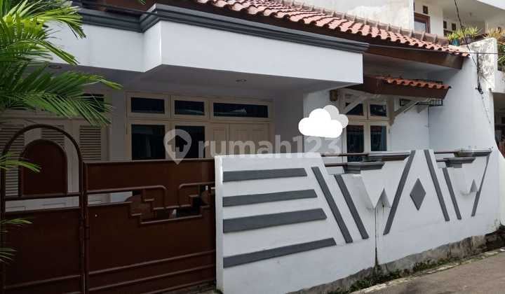 Dijual Rumah Di Dalam Komp. Yang Bebas Banjir Di Pulo Asem Utara Rawamangun Jakarta Timur