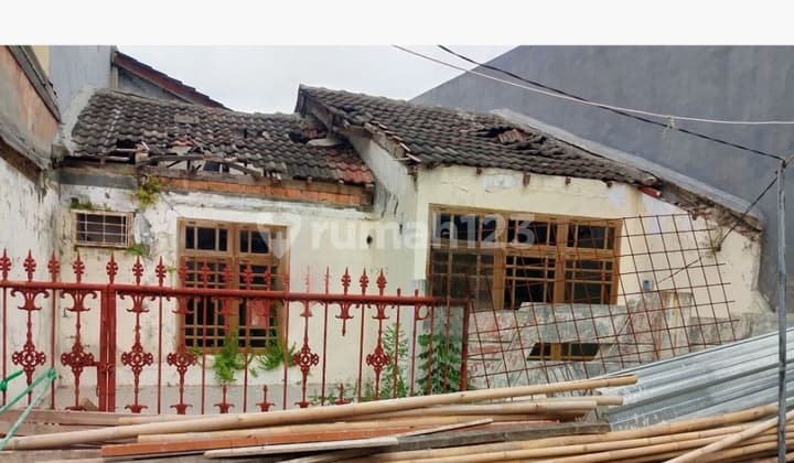 Dijual Rumah Bahan/butuh Renov Di Harapan Indah, Bekasi.