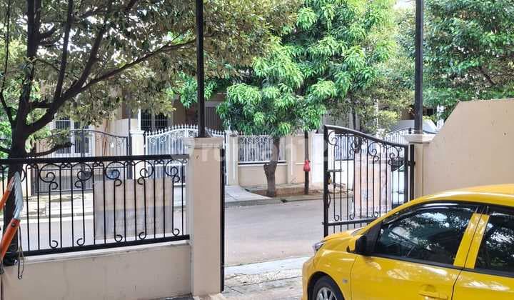 Di Jual Rumah 2 Lantai Furnish Cluster Royal Residence Jakarta Timur .