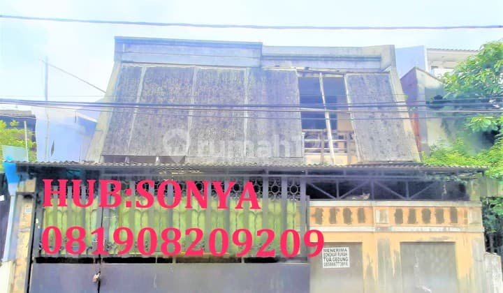 Rumah Tua. Green Vile. 2 Lantai. 7X19. Jalan 2 Mobil.