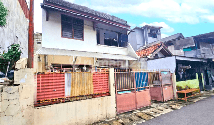 Rumah Cideng. 2 Lantai. 8X20. Masuk Mobil