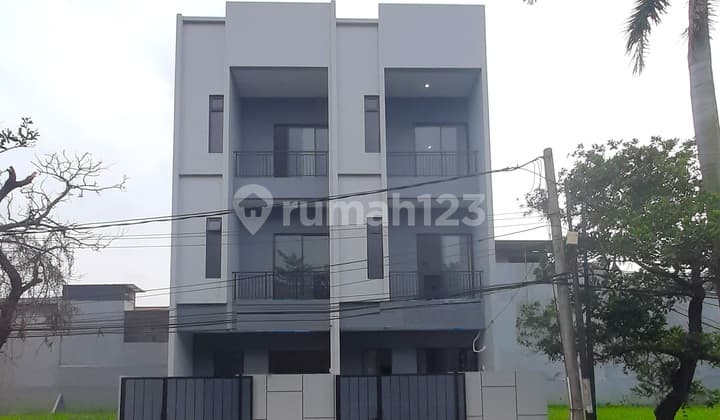 New House. Citra Garden. 3 Floors. 5x20. 4-Car Wide Road. Ready to Occupy.