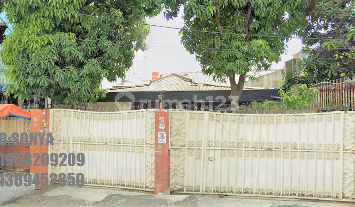 Rumah Tua Cideng. 10X31. Jalan Lebar 3 Mobil