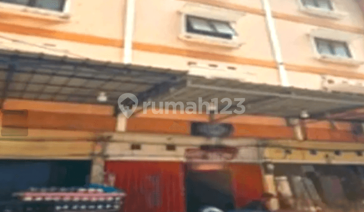 Ruko Tanah Abang. Boutique Auri. 3 Lantai. 4X17. Siap Huni