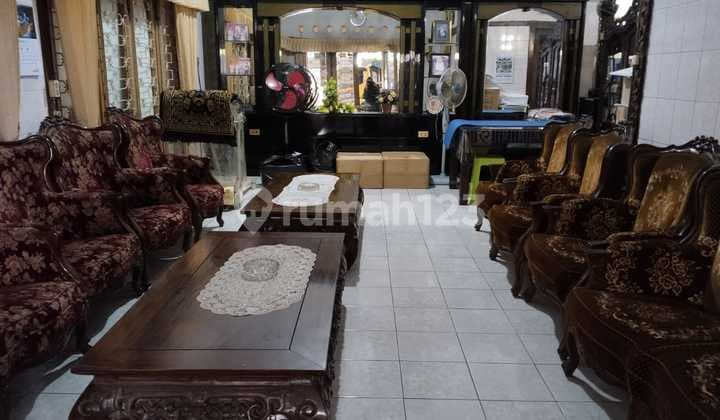 2-Story House in a Strategic Location Rawamangun