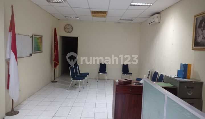 Shop house, 2 floors, Limo Alley, Jatinegara, Freehold Title.