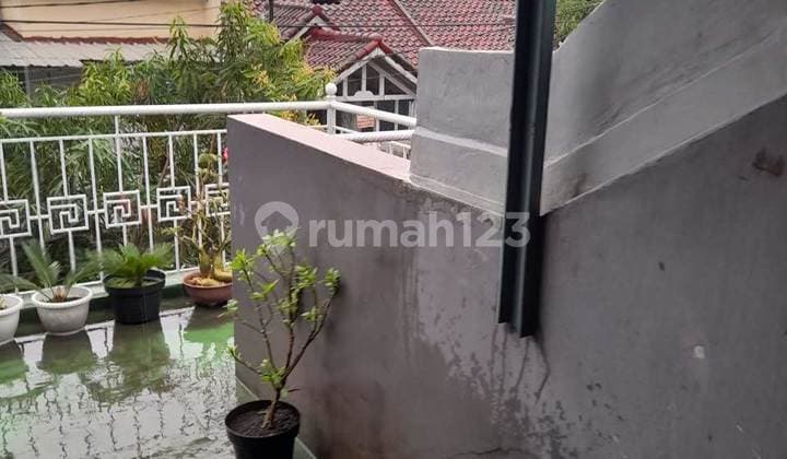 Rumah 1,5 Lantai Siap Huni di Bulevar Hijau