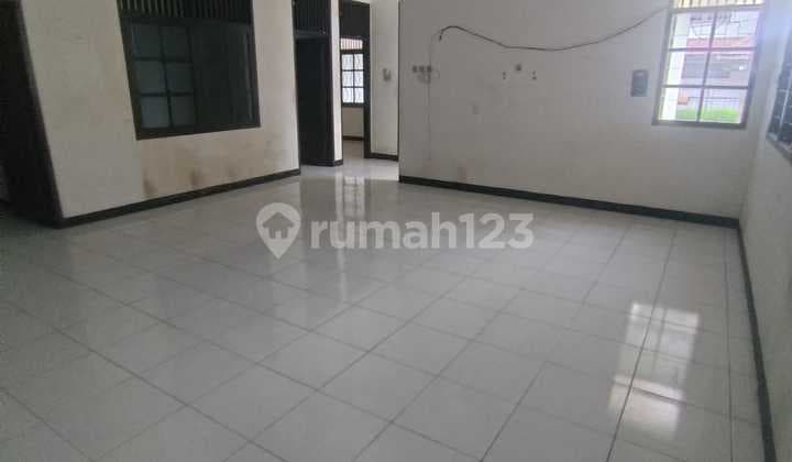 Rumah di Buaran Indah Jakarta Timur Hook Siap Huni