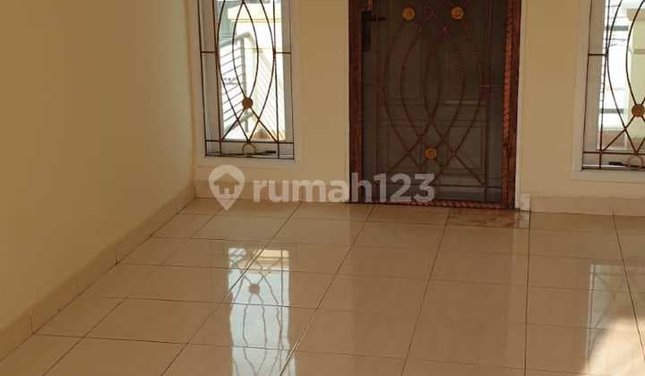 2-Story House on Green Boulevard, Kota Harapan Indah