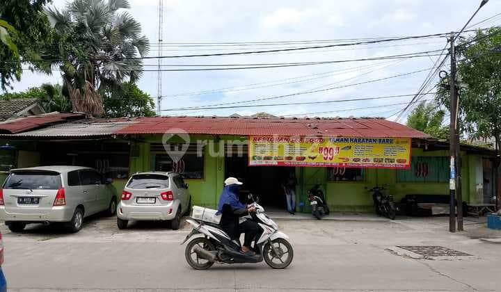 Rumah untuk Usaha Lokasi Pinggir Jalan di Thb