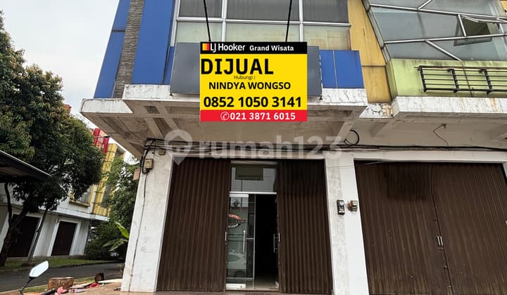 Dijual Ruko Hook Grand Wisata 3 Lantai 100 M Dari Gerbang Tol Tambun, Bisa Dijadikan Kantor, Cafe, Alfamart, Indomaret, Atau Tempat Les di Grand Wisata Bekasi