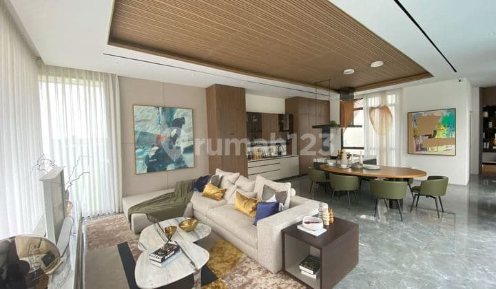 Rumah Mewah 4 Kamar Tidur Fasilitas Kolam Renang, Solar Panel Dan Lift, 3 Lantai Grand Wisata Bekasi