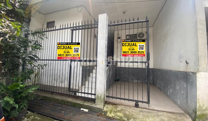 Dijual Kostan Aktif, 1 Lantai. 8 Kamar Kost + Kamar Mandi Di Dalam. Hanya 1.5 Km Menuju Pintu Tol Pasteur Dan Universitas Maranatha. Di Sukajadi Kota Bandung
