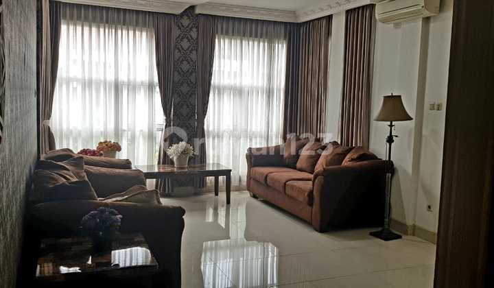 Dijual Rumah Hook 2 Lantai, 5 Kamar Tidur Luas 192 M2 Dekat Dengan Tol Jatibening di Taman Buaran Indah, Jakarta Timur