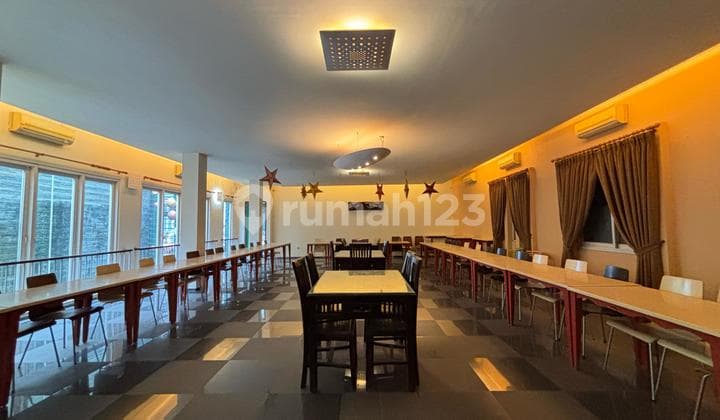 Disewakan Ruko Kemang Pratama 2 Lantai, Luas 252m2, Cocok Resto atau Caffe, 8KM dari Gerbang Tol Bekasi Barat, Kemang Patama, Bekasi Kota