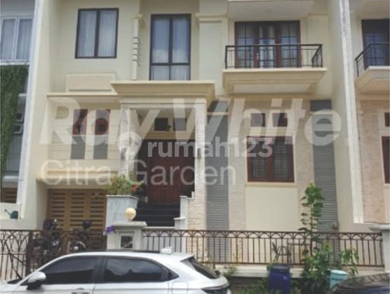 Rumah Bagus Semi Furnished Green garden, Jakarta Barat SHM