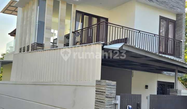 Rumah Mewah 2 Lantai Full Furnish di Kutuh