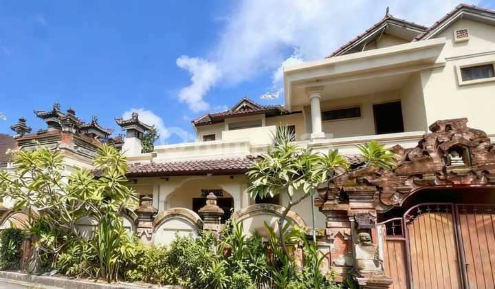Jual Tanah Bonus Bangunan 2 Lantai Bebas Banjir Lingkungan Aman di Denpasar Barat