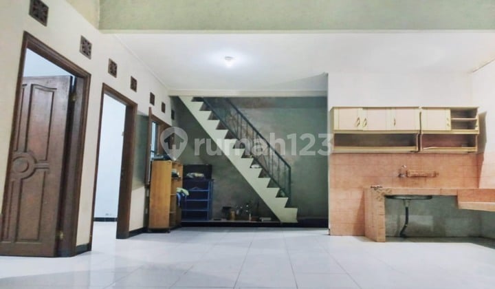 Rumah Semi Furnished Bagus SHM - Sertifikat Hak Milik di Bekasi Timur