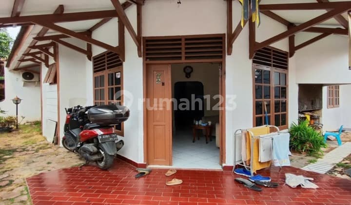 Rumah Semi Furnished Bagus SHM - Sertifikat Hak Milik di Jatiwaringin