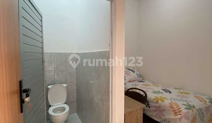 Boarding house in Bintaro 100.0 m² Freehold Title