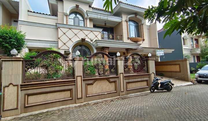 Rumah, 2 Lantai, SHM, di Jatibening,