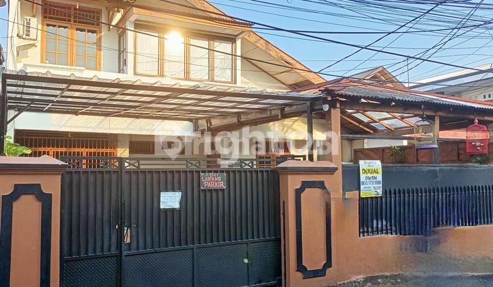 RUMAH 2 LANTAI NYAMAN, BERSIH & TERAWAT DI JATINEGARA